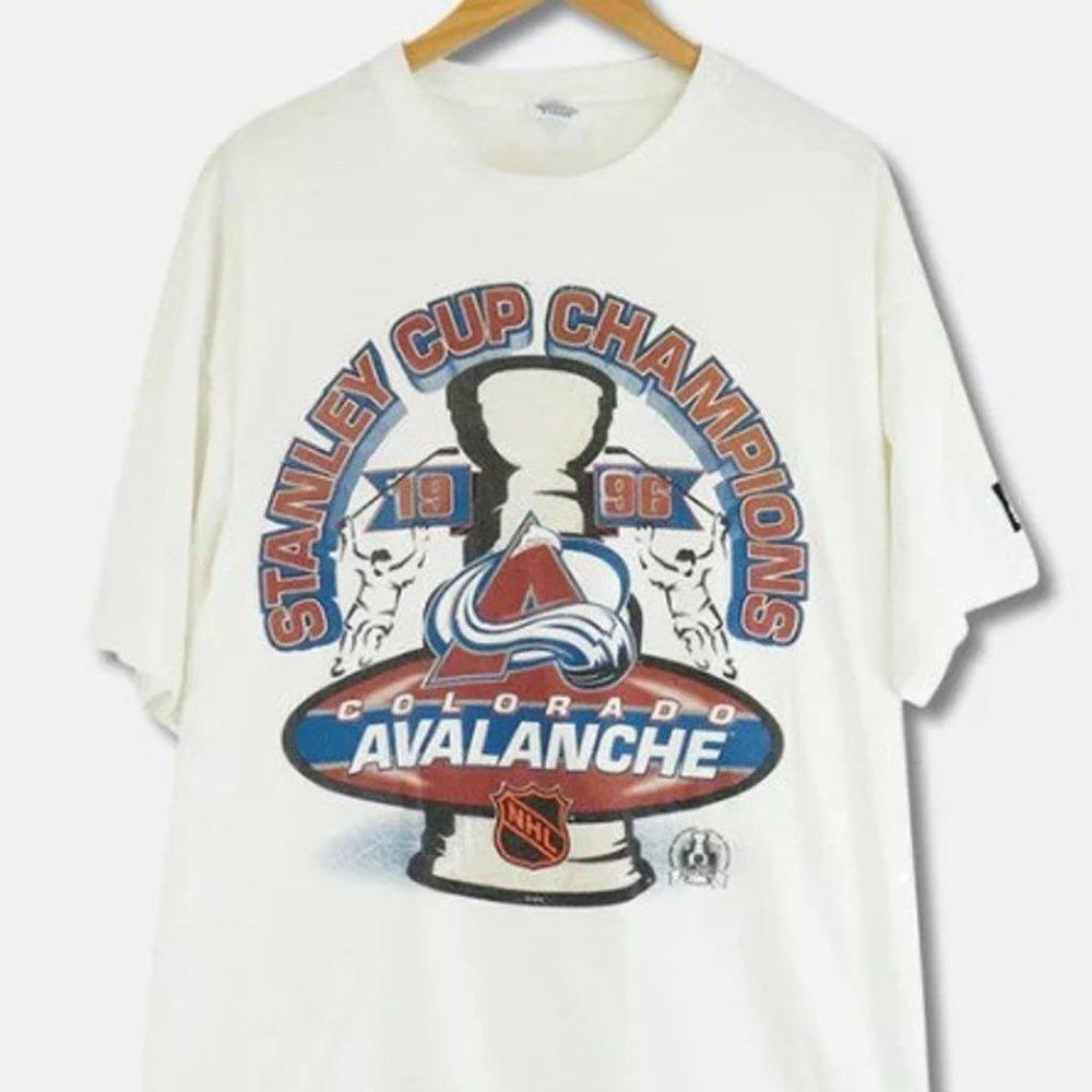 Retro Colorado Avalanche Stanley Cup Hockey T-Shirt
